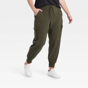 Target Women's Stretch Woven Tapered Cargo Pants All in Motion Olive XS - Short